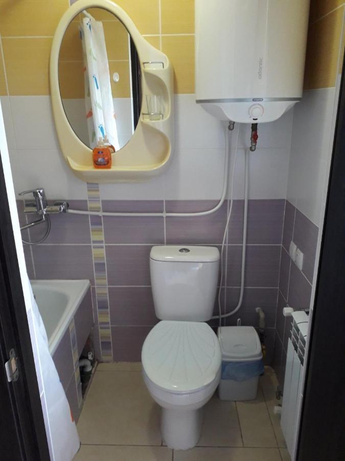Apartament On Levanevskogo 2 Apartment คาเมียเนตส์-โปดิลสกี ภายนอก รูปภาพ